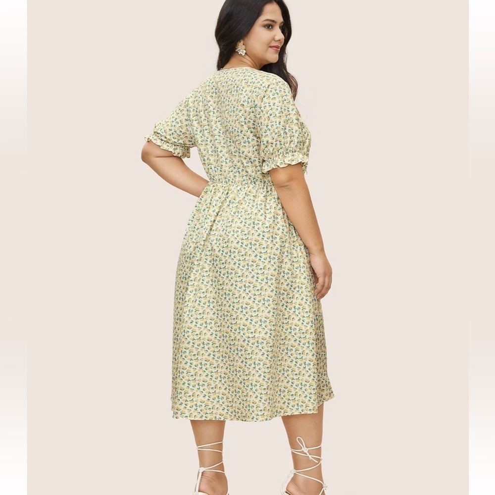 BloomChic Plus Size 6XL Citrus Lemon Print Overlap Collar Lantern Sleeve Dress - Picture 2 of 8